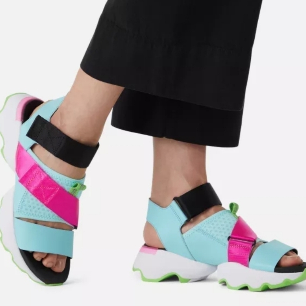 Sorel Women Kinetic Impact Tractor Platform Chunky Sandals shoes sz 10.5